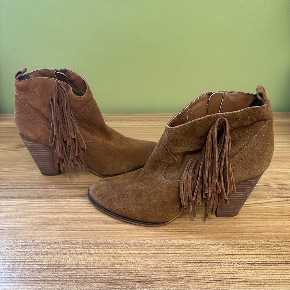 Steve Madden Ohio Fringe Suede Booties in Chestnut Brown, Size 10